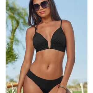 Becca Swim Phoebe Wire Front Bikini Top Black Size Medium NEW with Tags!